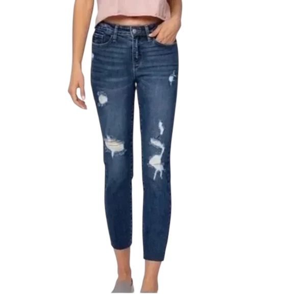 Judy Blue Mid Rise Vintage Relaxed Fit Cropped Distressed Raw Hem Jeans 11/30 - Picture 1 of 16